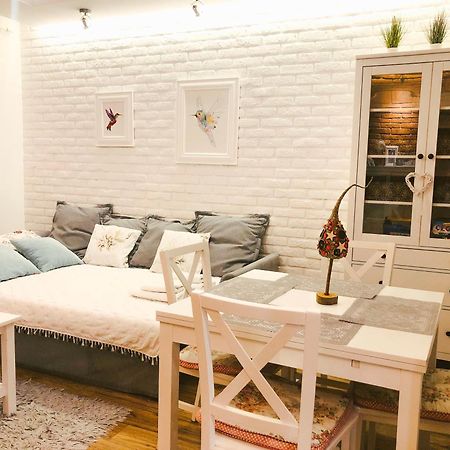Apartament Luscinia Z 2 Sypialniami Krakow Ruang foto